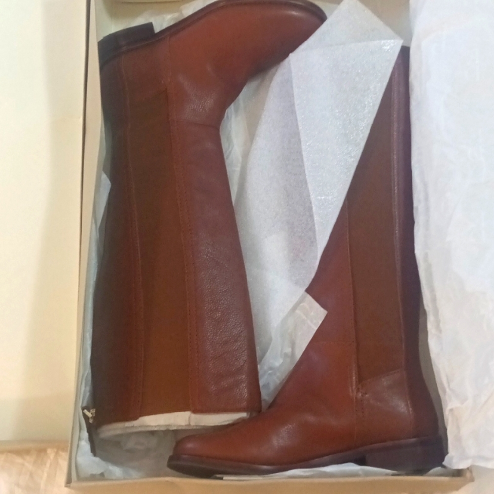 EUC 🚨 Ed by Ellen Zalika Boot🔥